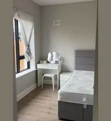 12m2 room to rent for 1100€/month in Amsterdam