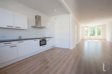 0m2 Appartement à louer pour 2300€/mois à Aelbrechtskade 9A-02, Rotterdam