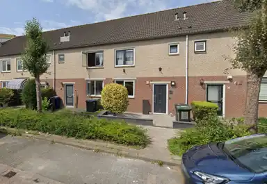 117m2 huis te huur voor 2250€/maand in Nat King Colestraat 7, Almere