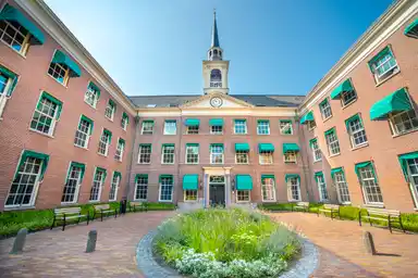 85m2 apartment to rent for 1775€/month in Monseigneur Aengenentlaan, Warmond