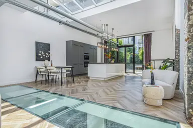 187m2 flat te huur voor 4000€/maand in Van Beverningkstraat 199, The Hague