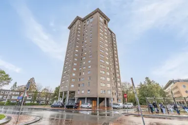 114m2 Appartement à louer pour 1455€/mois à Hanzeplein 107, Groningen