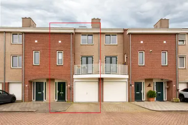 165m2 house to rent for 2150€/month in Oude Werf 8, Tholen