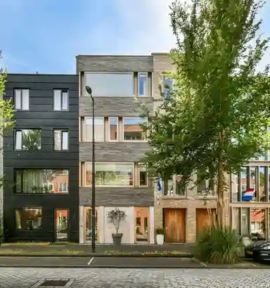 217m2 huis te huur voor 5000€/maand in Jan Vrijmanstraat 2, Amsterdam