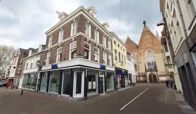80m2 Appartement à louer pour 1350€/mois à Bagijnenstraat, Deventer