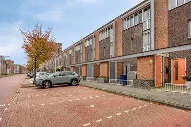 141m2 house to rent for 2950€/month in Fluitschiplaan 255, The Hague