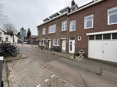 112m2 apartment to rent for 1580€/month in Jekerweg, Maastricht