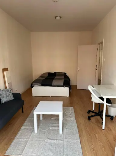 20m2 Chambre à louer pour 765€/mois à Van der Helststraat, The Hague