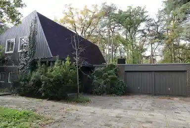 211m2 house to rent for 7000€/month in Naaldenveldweg 5, Aerdenhout