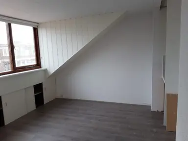 8m2 Kamer te huur voor 550€/maand in Maarsbergenstraat, The Hague