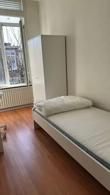 9m2 Kamer te huur voor 680€/maand in Kaapstraat, The Hague
