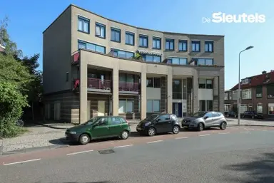 28m2 studio te huur voor 718.18€/maand in Maresingel 54G, Leiden