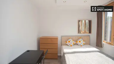 0m2 Chambre à louer pour 1045€/mois à Ned Benedictweg, Wormerveer