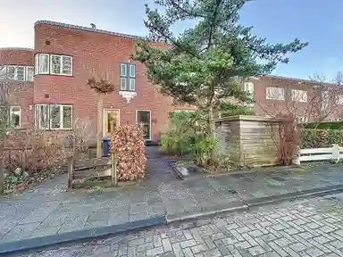 105m2 Casa in affitto per 2750€/mese a Platanenlaan, Bloemendaal