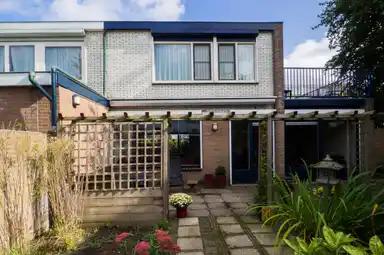 165m2 room to rent for 800€/month in Magelhaenlaan, Utrecht