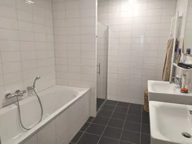 12m2 Chambre à louer pour 1200€/mois à Elzenhagensingel, Amsterdam