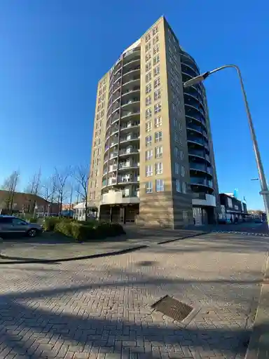 85m2 apartment to rent for 1295€/month in Hoogstade 10, Krimpen aan den IJssel