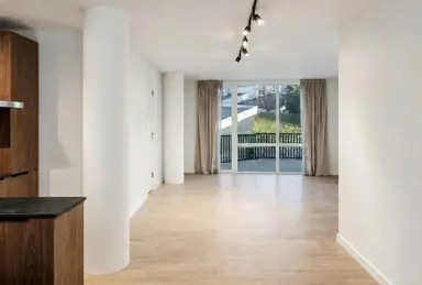 86m2 Appartement à louer pour 2425€/mois à Zoutmanstraat 44, The Hague