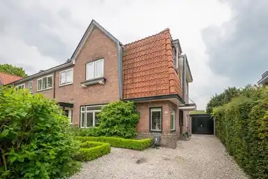 183m2 Haus zur Miete für 3950€/Monat in Multatulilaan, Hilversum