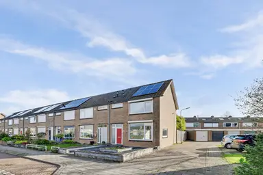 82m2 house to rent for 1131€/month in Lelieplein 32, Yerseke