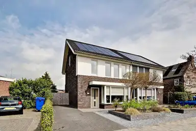 180m2 house to rent for 2000€/month in Zworrelstraat 71a, Herwijnen