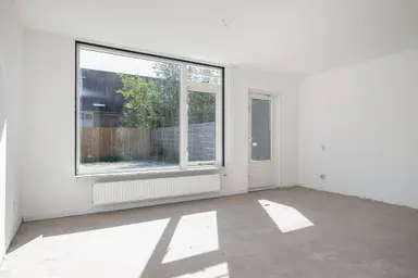 117m2 maison à louer pour 1768€/mois à Wethouder Driessenstraat 3, Amsterdam