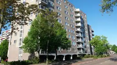 77m2 flat to rent for 995€/month in De Heugden 323, Heerlen