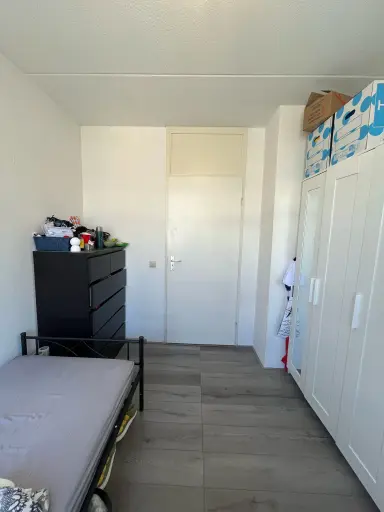 13μ² Δωμάτιο προς ενοικίαση για 1250€/μήνα σε Riouwstraat, Amsterdam