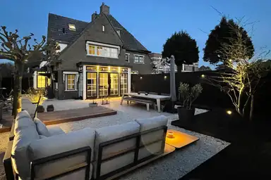 159m2 maison à louer pour 4250€/mois à Molenaar 23, Laren