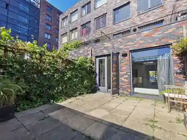 160m2 Haus zur Miete für 2850€/Monat in J.B. Bakemakade 18, Rotterdam