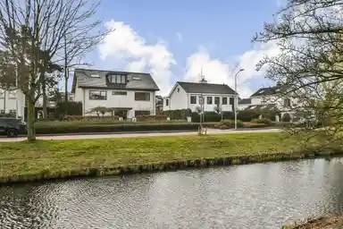 209m2 huis te huur voor 5500€/maand in Dellaertlaan 23, Badhoevedorp
