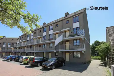 62m2 apartment to rent for 716.12€/month in Ina Boudier-Bakkerplein 14, Leiden