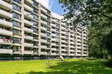 82m2 apartment to rent for 1750€/month in Cruquiuslaan, Leiden