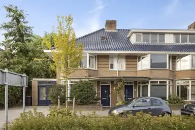 178m2 house to rent for 3250€/month in IJsvogellaan 1, Leidschendam