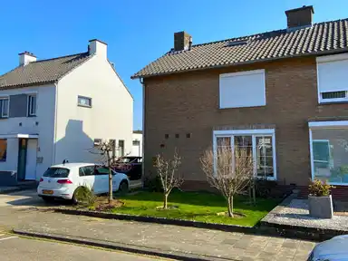 117m2 Casa in affitto per 1595€/mese a Achter de Hoven, Berg en Terblijt