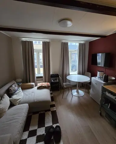 26m2 Studio zur Miete für 1100€/Monat in Halstraat, Breda