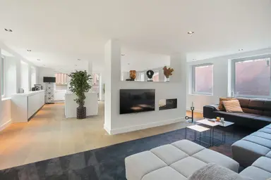 162μ² Διαμέρισμα προς ενοικίαση για 7200€/μήνα σε Amsterdam