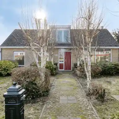 173m2 house to rent for 2500€/month in Venneperweg 432, Beinsdorp