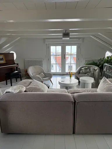 89μ² Δωμάτιο προς ενοικίαση για 1950€/μήνα σε Spuistraat, Amsterdam