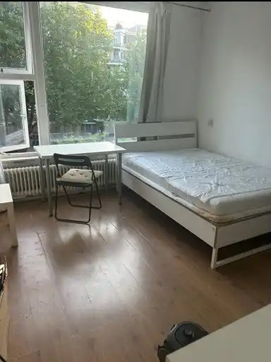 15m2 Kamer te huur voor 873€/maand in Mariniersweg, Rotterdam