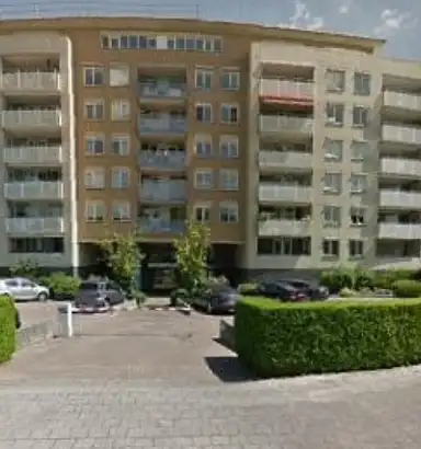 100μ² Διαμέρισμα προς ενοικίαση για 1085€/μήνα σε Beelstraat 11, Rotterdam