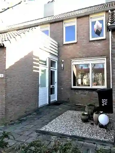 100m2 maison à louer pour 1100€/mois à Stinsstraat 9, Heerlen
