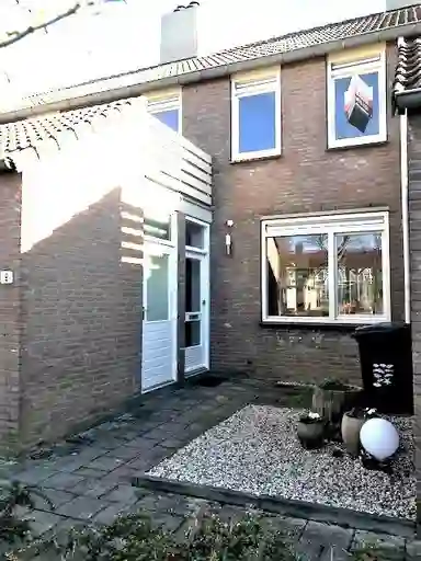 100m2 maison à louer pour 1100€/mois à Stinsstraat 9, Heerlen