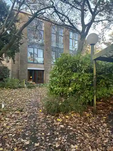 100m2 Appartement te huur voor 1950€/maand in Duinweg of Duivelslaan, Santpoort-Zuid