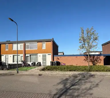 81m2 house to rent for 957.67€/month in Zjoekowstraat 18, Doetinchem