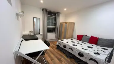 10m2 Kamer te huur voor 1000€/maand in Margaret Cavendishweg, Almere
