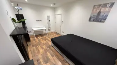 12m2 Kamer te huur voor 1000€/maand in Margaret Cavendishweg, Almere