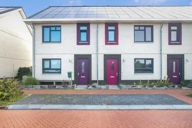 125m2 Haus zur Miete für 1660€/Monat in Ranonkellaan 247, Lelystad