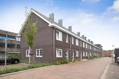 119m2 maison à louer pour 1895€/mois à Rangeerder 13, Amersfoort