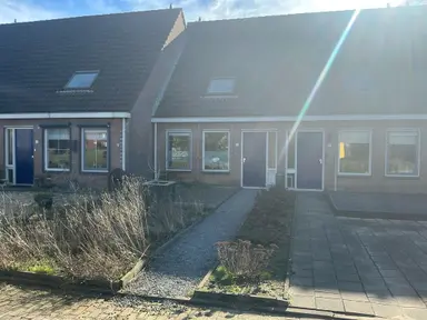 100m2 Haus zur Miete für 793.48€/Monat in Hildo Kropstraat 7, Steenwijk